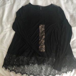 NWOT Never worn BCBG top.